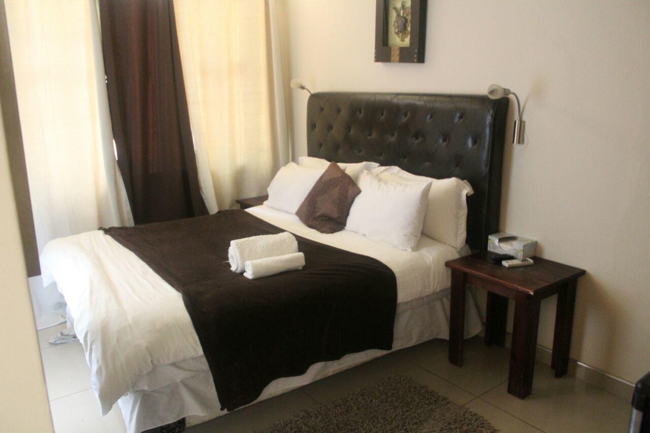 Pension Hotel Kamho Уиндхоек Екстериор снимка